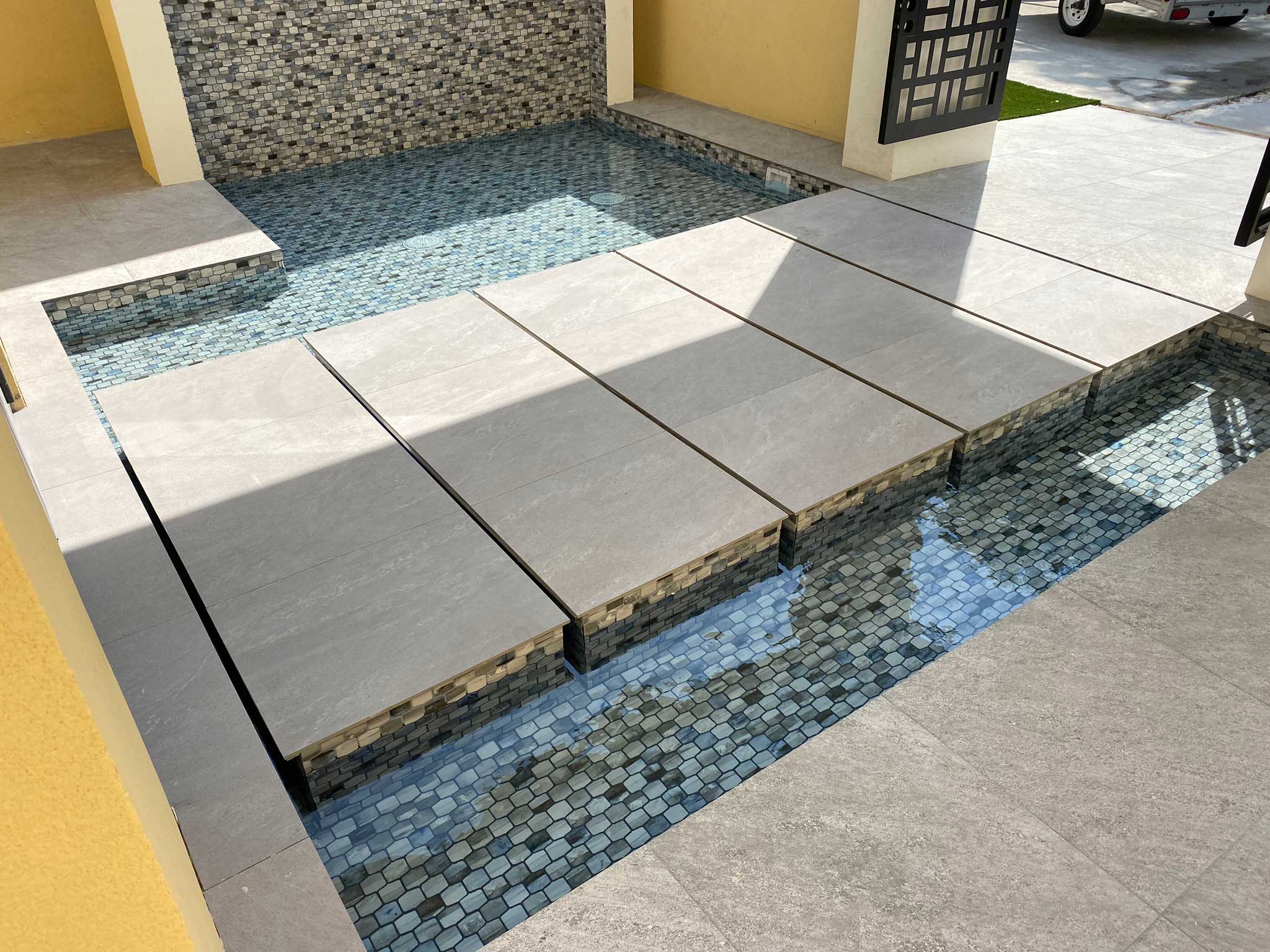 A Stunning Water-Inspired Entrance